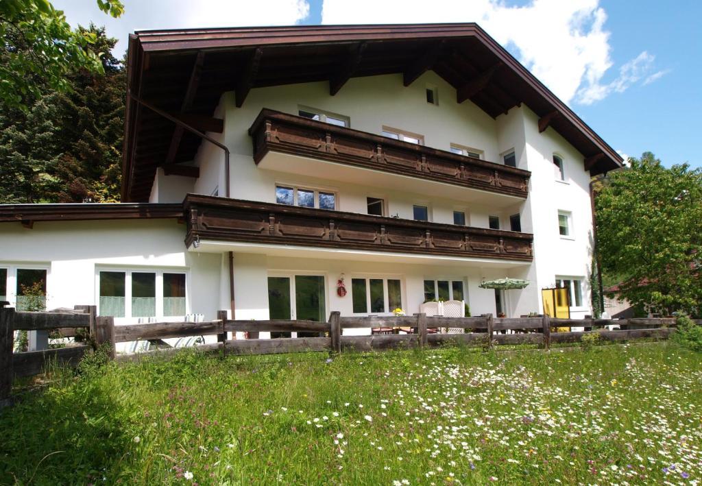 Ferienwohnung Mondial Нойштифт-им-Штубайталь Экстерьер фото