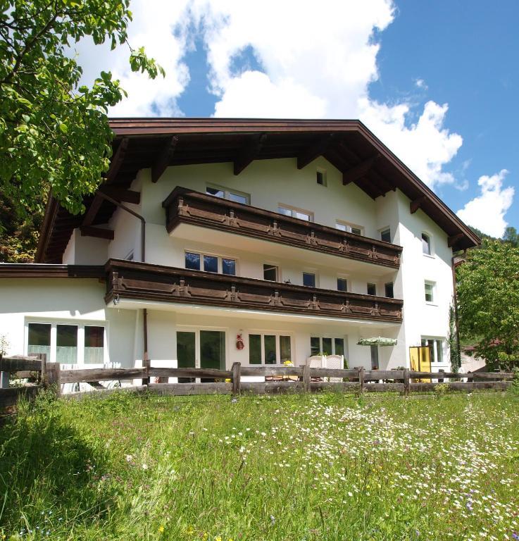 Ferienwohnung Mondial Нойштифт-им-Штубайталь Экстерьер фото